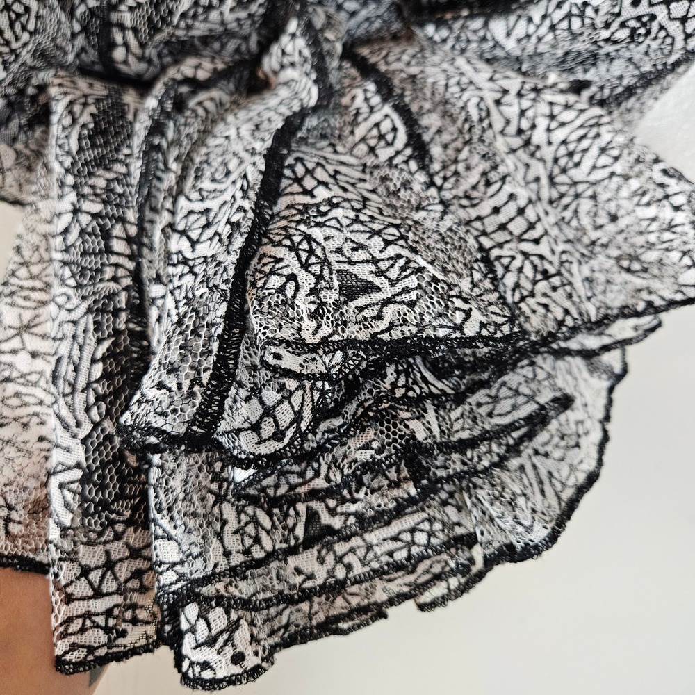 Witchy Lace Overlay Knee Length Paneled Skirt Sz M Black White - Picture 6 of 10